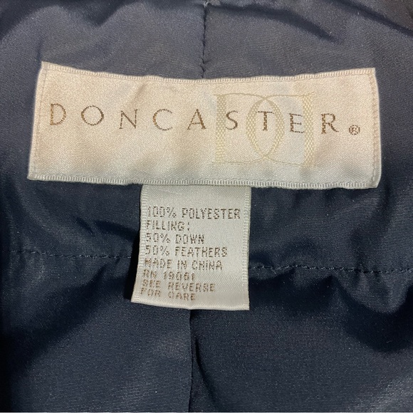 Doncaster 50/50 Down/Feather Fill Navy Gold Hardware Full Zip Pockets Coat Sz 8 - Picture 2 of 16